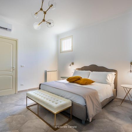Alma Suite Noto Exterior photo
